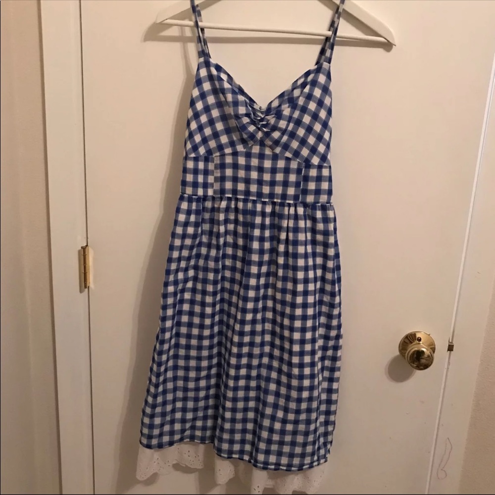 Size 8 women’s old navy gingham dress